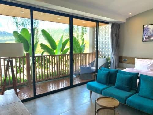 Suite with Mountain View