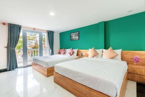 Deluxe Family Room