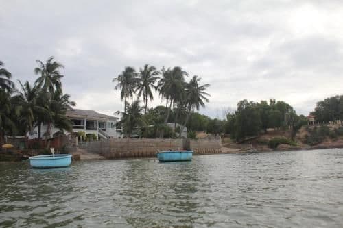 Villa - Beach Front