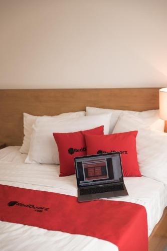 RedDoorz Khang Manh Hotel4