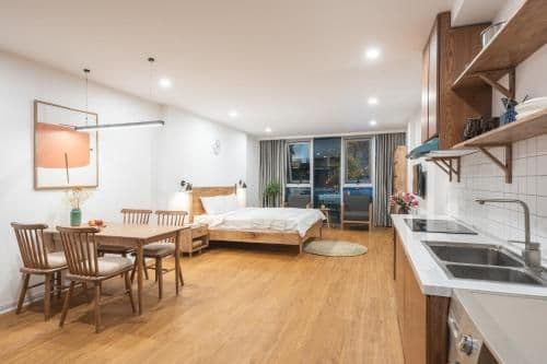 One-Bedroom Apartment