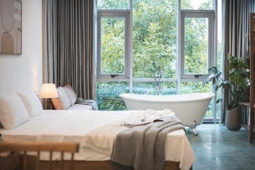 Deluxe King Suite