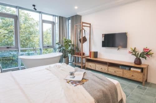 Deluxe King Suite