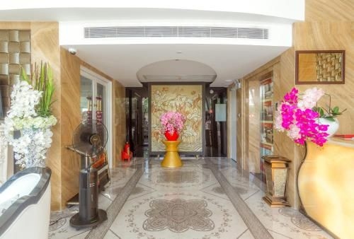 Hoang Trieu Hotel1