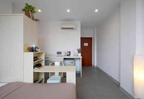 Deluxe Studio