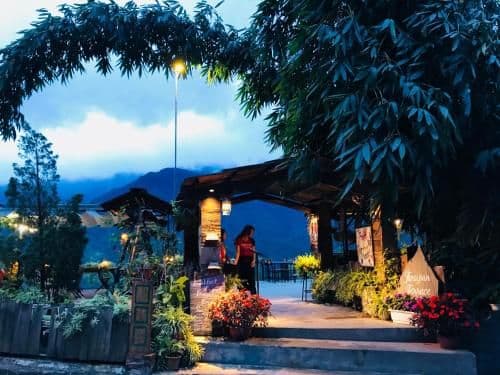 Fansipan Terrace Cafe and Homestay Fansipan Terrace Cafe and Homestay