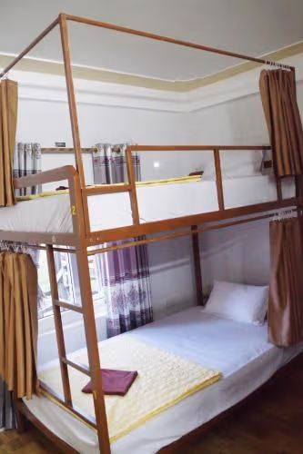 Single Bed in Mixed Dormitory Room
