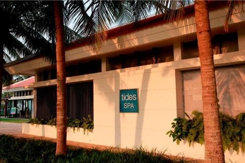 The Yacht Villa1