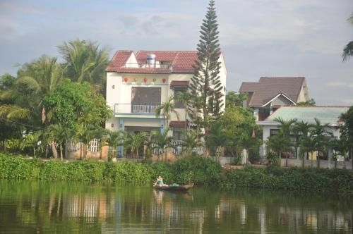 Tra Que Riverside Homestay3