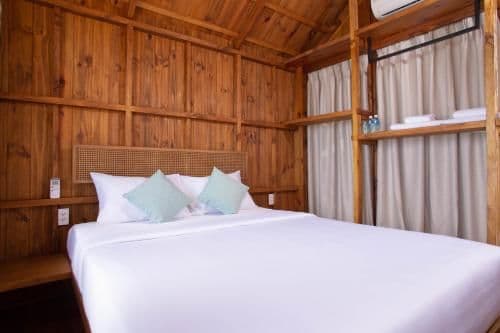 Seaview Couple Beach Hut