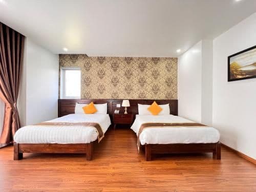 Deluxe Family Room