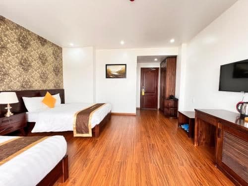 Deluxe Family Room