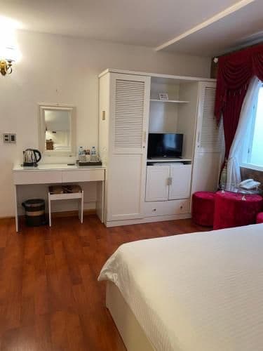 Deluxe Double Room (2 Adults + 1 Child)