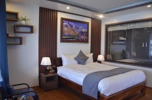 Junior Suite with Mountain View