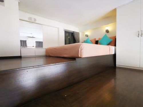 Apartment - Split Level Loft with Balcony