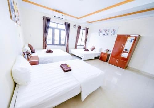 Deluxe Family Room