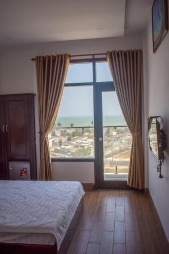 Queen Room