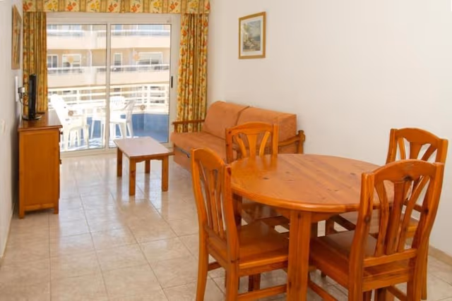 APARTMENT CAPACITY 4