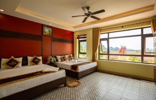 Deluxe Family Room