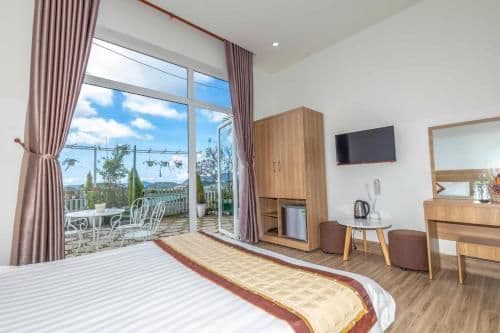 Double Room with Mountain View
