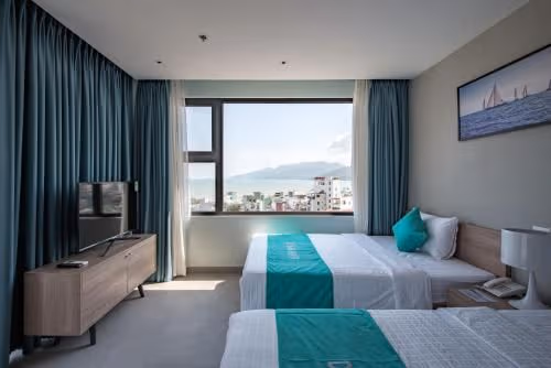 Deluxe Queen Room