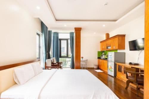Apartment with Garden View