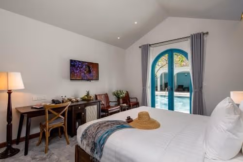 Double Room with Pool View