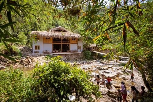 Topas Riverside Lodge0