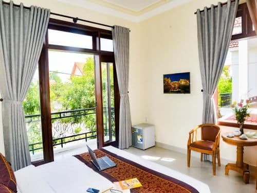 Deluxe Double or Twin Room with Balcony and City View