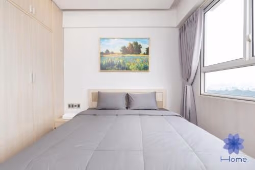 Apartment with Garden View