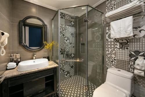 Honeymoon Double Room with City View
