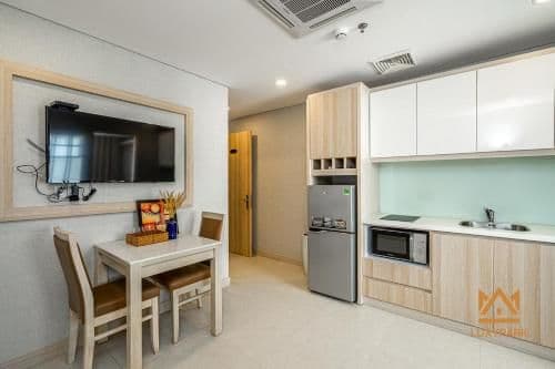 Deluxe Big Apartment with Balcony