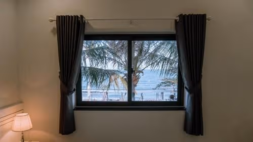 Deluxe Double Room with Side Sea View