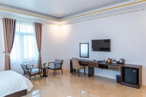 Deluxe Family Room