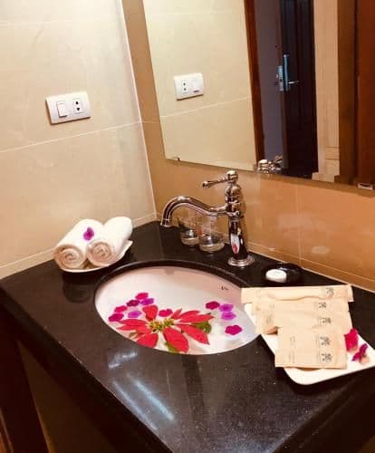 Deluxe Queen Room