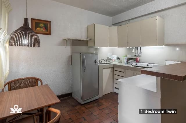 TWIN ONE BEDROOM