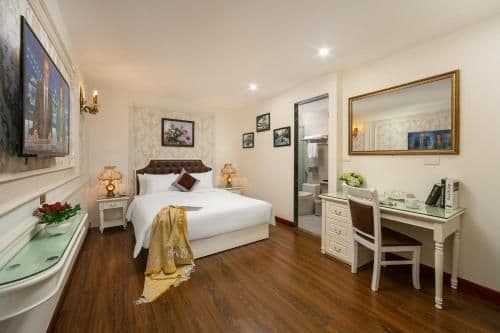 Deluxe King Room