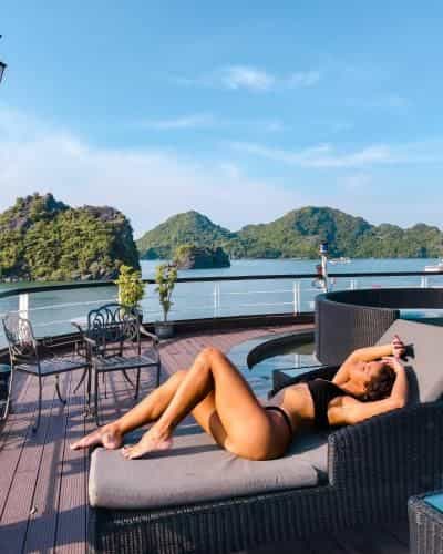 Le Theatre Cruises - Wonder on Lan Ha Bay Le Theatre Cruises - Wonder on Lan Ha Bay
