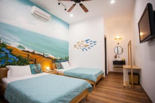 Deluxe Room (2 Adults + 1 Child)
