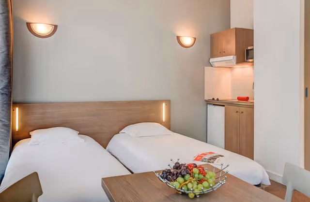 STUDIO TWO BEDS