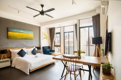Apartment with Balcony
