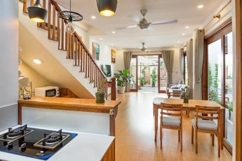 Shadyside Three-Bedroom Villa (with private pool)