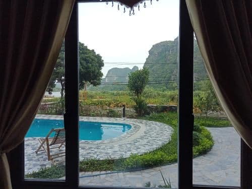 Bungalow - Water Front