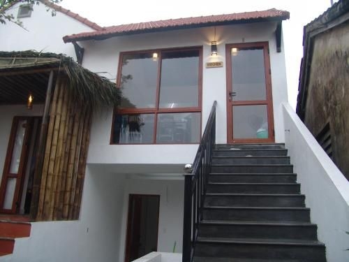 Hue River Side Villa4