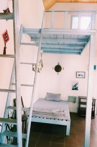 Single Bed in Mixed Dormitory Room