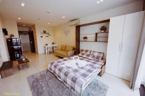 Apartment with Balcony