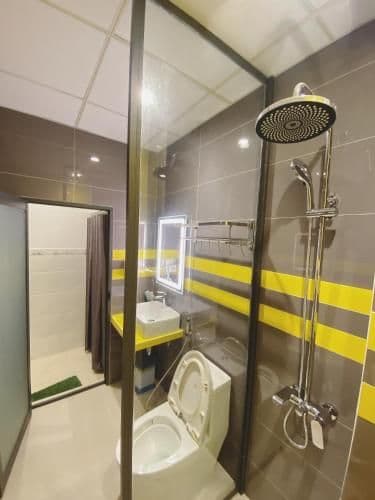 Quadruple Room with Private Bathroom