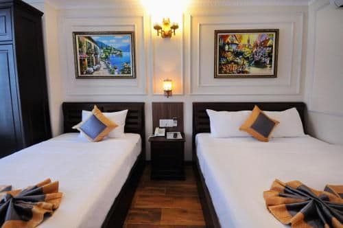 Deluxe Twin Room with City View