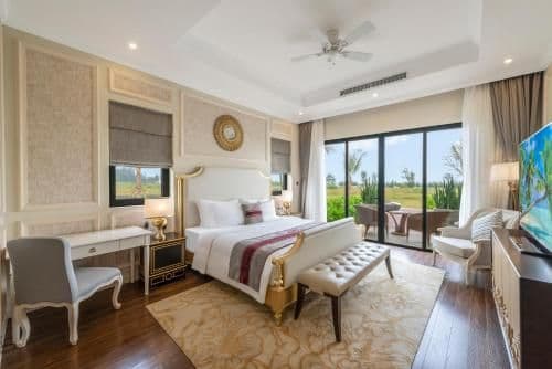 Four-Bedroom Villa with Sea View and Private Pool