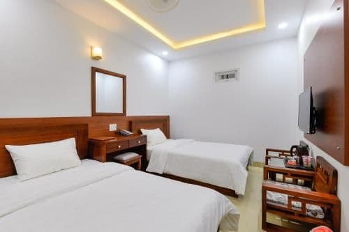 Twin Room with Shower